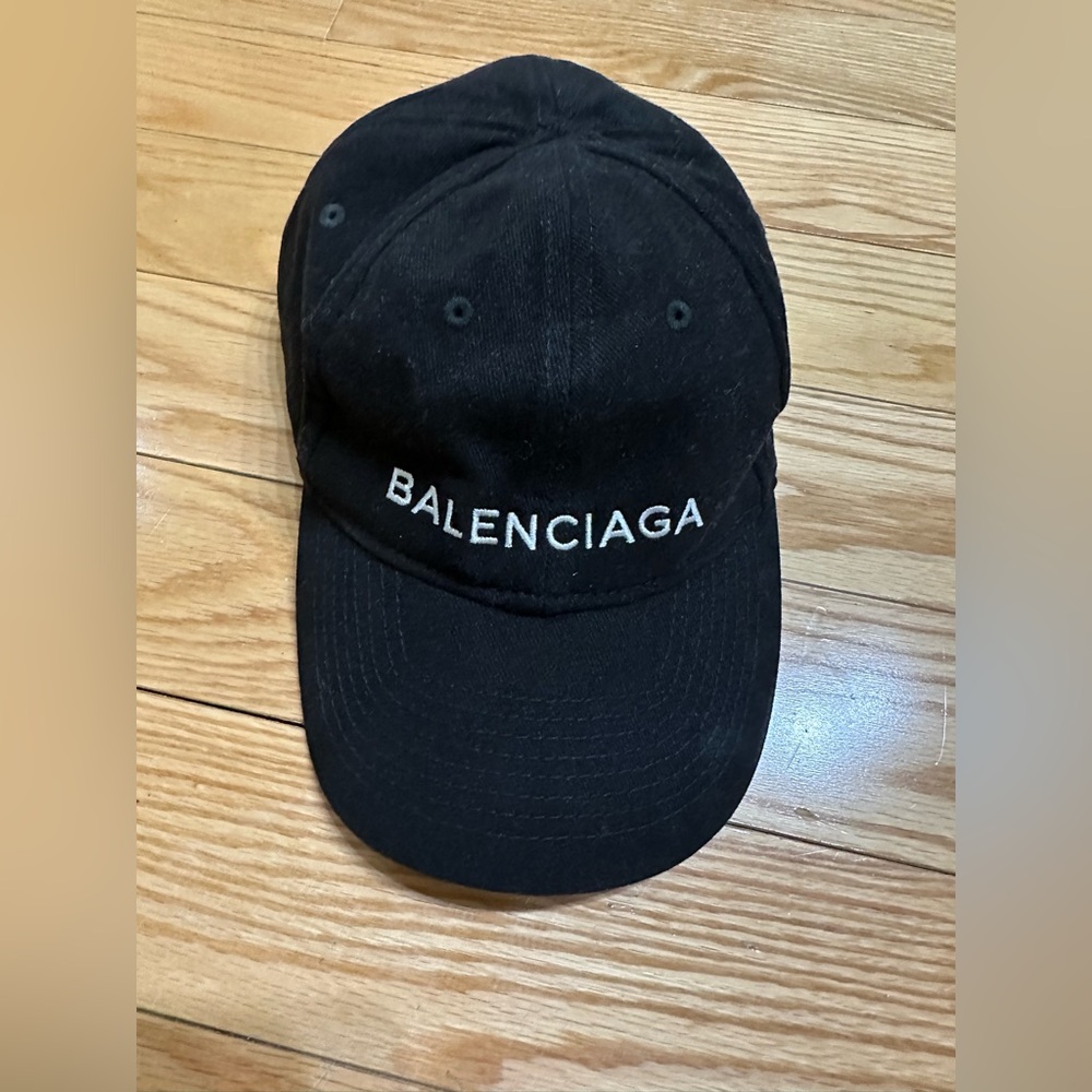 Balenciaga Cap
